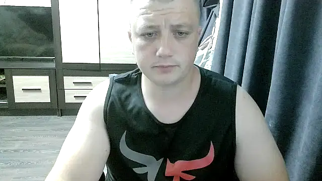 Snapshot of gamblingbum chatting on 06/10/26, 05:45 gamblingbum online show from 06/10/26, 05:45