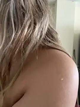 Candy sr online show from 02/27/26, 05:35