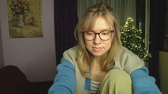 TaylorBre online show from 12/25/24, 08:50