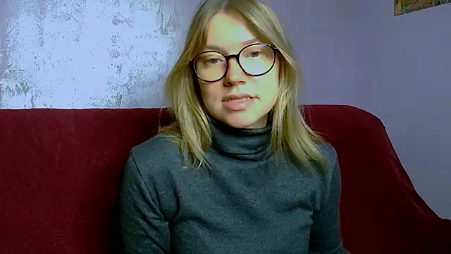 TaylorBre online show from 10/11/25, 06:34