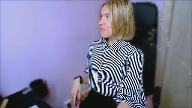 TaylorBre online show from 01/13/26, 02:11