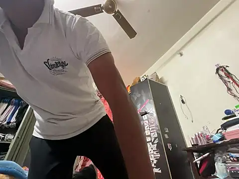 SammyChocolateIndian online show from 01/22/25, 05:48