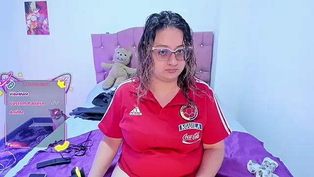 AnnieBigBoobs online show from 12/19/25, 09:33