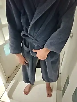 Snapshot of Ariete80s chatting on 03/06/25, 05:43 Ariete80s online show from 03/06/25, 05:43