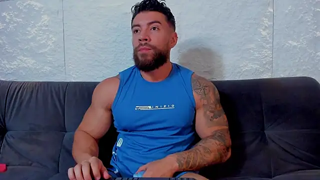 Snapshot of _dreammr1_ chatting on 03/11/25, 02:21 dreammr1 online show from 03/11/25, 02:21