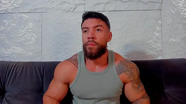 Snapshot of _dreammr1_ chatting on 03/11/25, 02:40 dreammr1 online show from 03/11/25, 02:40