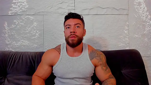 Snapshot of _dreammr1_ chatting on 03/21/25, 01:34 dreammr1 online show from 03/21/25, 01:34