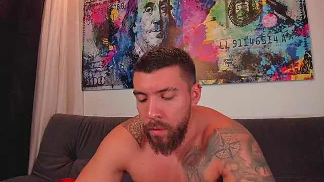 Snapshot of _dreammr1_ chatting on 11/18/25, 10:47 dreammr1 online show from 11/18/25, 10:47