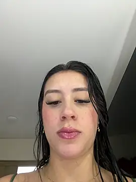 Snapshot of Karlee_rouse chatting on 02/02/26, 12:20 Karlee rouse online show from 02/02/26, 12:20