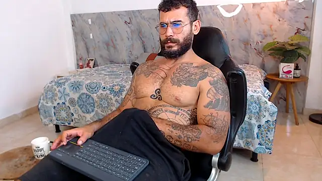 hanz col online show from 11/16/25, 03:12