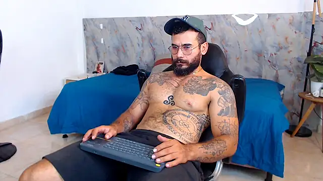 hanz col online show from 12/14/25, 11:26