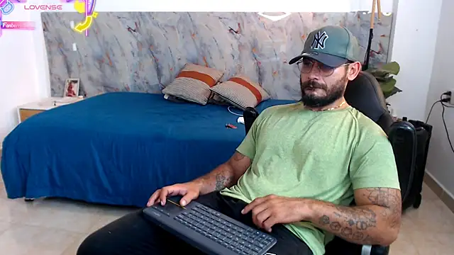 hanz col online show from 12/17/25, 01:55