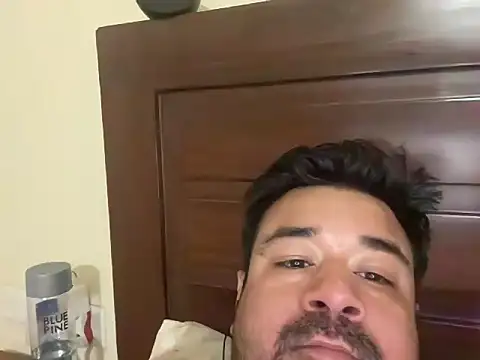 coolboy6566 online show from 02/11/26, 07:08