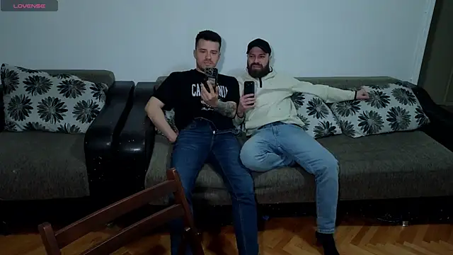 JohnnyStepBro online show from 04/15/26, 07:58