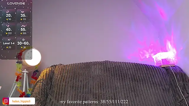 Snapshot of FoxRineHelen chatting on 10/15/25, 04:40 FoxRineHelen online show from 10/15/25, 04:40