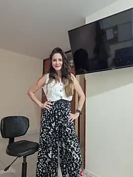 Snapshot of Hanny_24 chatting on 02/04/26, 08:25 Hanny 24 online show from 02/04/26, 08:25