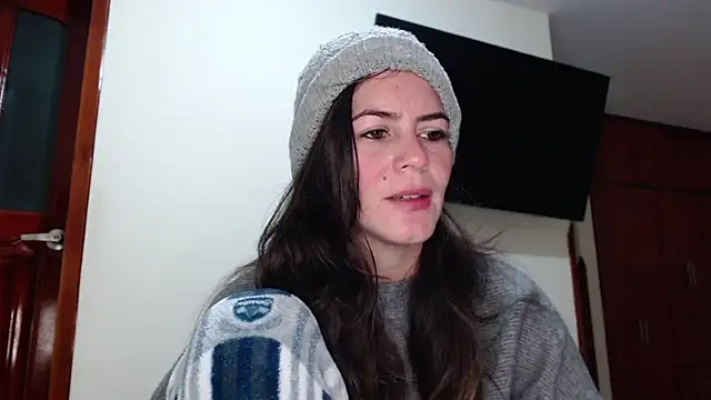 Snapshot of Hanny_24 chatting on 06/19/26, 10:30 Hanny 24 online show from 06/19/26, 10:30