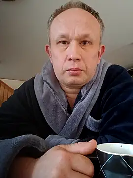 X46x online show from 10/26/25, 05:46