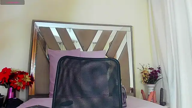 sara williams01 online show from 03/21/25, 04:07