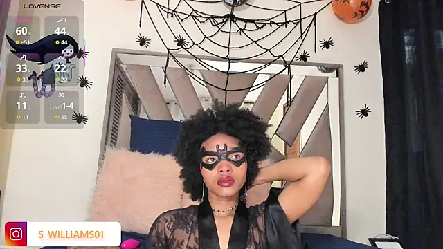 sara williams01 online show from 10/30/25, 01:23