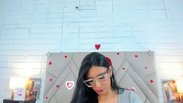 Isis Osman online show from 02/26/25, 09:05