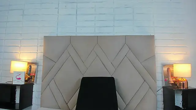 Isis Osman online show from 03/13/25, 10:10