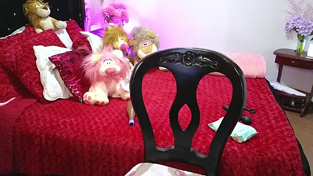 Snapshot of scarletteowens chatting on 12/04/24, 09:29 scarletteowens online show from 12/04/24, 09:29