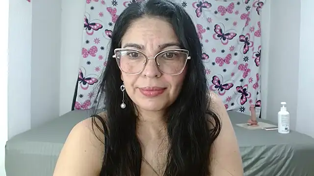 anybellucci43 online show from 12/30/24, 05:15