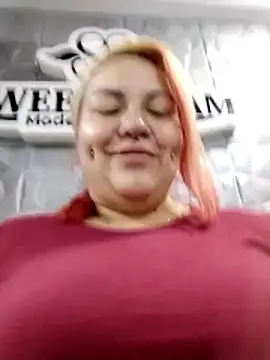 Bruja  Scarlata online show from 12/17/25, 10:10