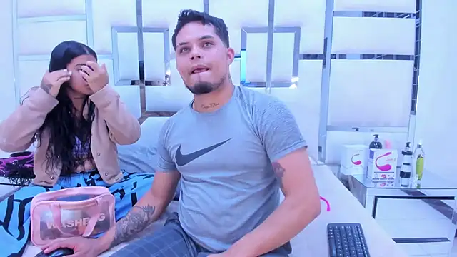 MelissaAndZeuss online show from 01/28/25, 05:00