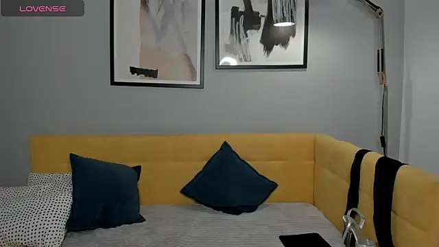 Linda Insatiable online show from 03/09/25, 04:38