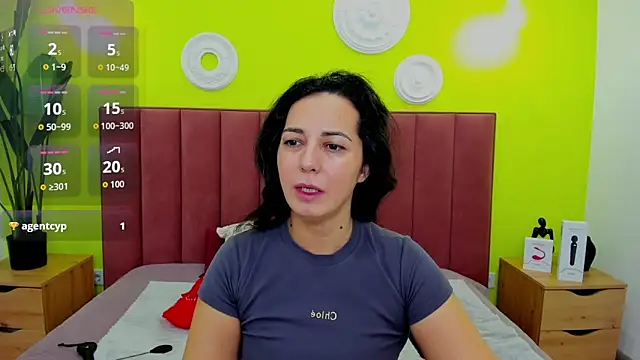 Linda Insatiable online show from 02/23/26, 01:36