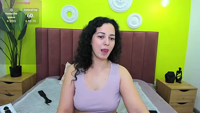 Linda Insatiable online show from 03/26/26, 01:33