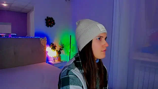 Laura Leee online show from 01/12/26, 06:07