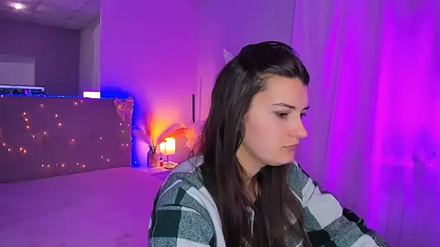 Laura Leee online show from 04/08/26, 05:07