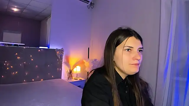 Laura Leee online show from 07/08/26, 05:01