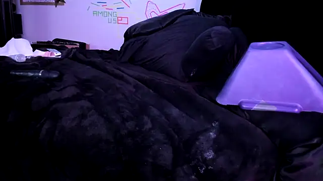 Midnightrose11 online show from 02/08/25, 09:24