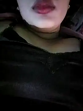 Miss-Siyaa online show from 12/18/24, 06:03