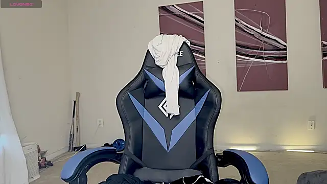 VeronicaRonnieTaylor online show from 12/04/24, 12:36