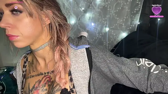 VeronicaRonnieTaylor online show from 11/03/25, 02:51