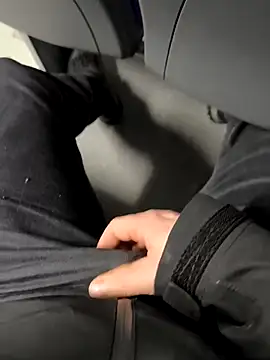 OdinWolf1990 online show from 02/14/25, 05:19