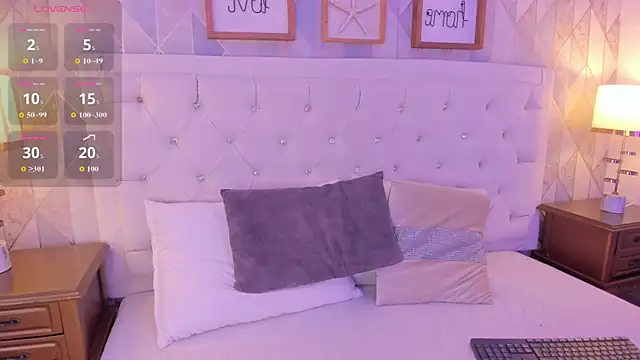 Snapshot of martina_rivera_ chatting on 06/04/26, 12:00 martina rivera online show from 06/04/26, 12:00