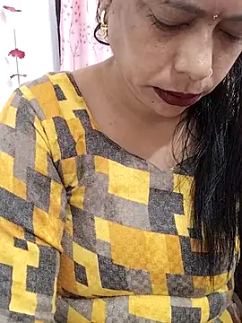 Urmila bhabhii online show from 12/01/25, 03:11