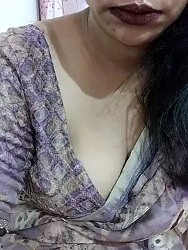 Snapshot of Urmila_bhabhii chatting on 05/14/26, 03:13 Urmila bhabhii online show from 05/14/26, 03:13