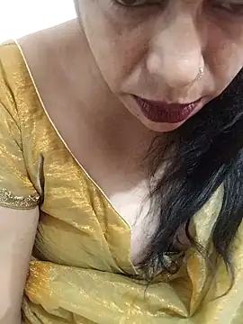 Snapshot of Urmila_bhabhii chatting on 05/30/26, 03:47 Urmila bhabhii online show from 05/30/26, 03:47