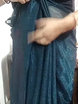 Snapshot of Urmila_bhabhii chatting on 05/30/26, 03:53 Urmila bhabhii online show from 05/30/26, 03:53