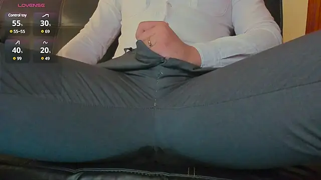 Snapshot of MrLonely02 chatting on 12/03/24, 07:55 MrLonely02 online show from 12/03/24, 07:55