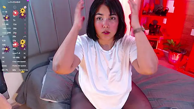 VictoriaMontero30000 online show from 03/03/26, 01:34