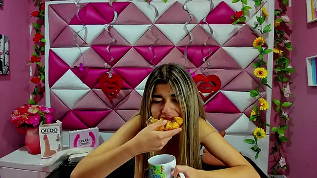 NahomiConnor  online show from 03/13/25, 01:50