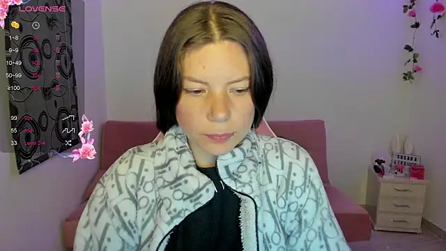 Susana garcia  online show from 12/07/24, 01:03